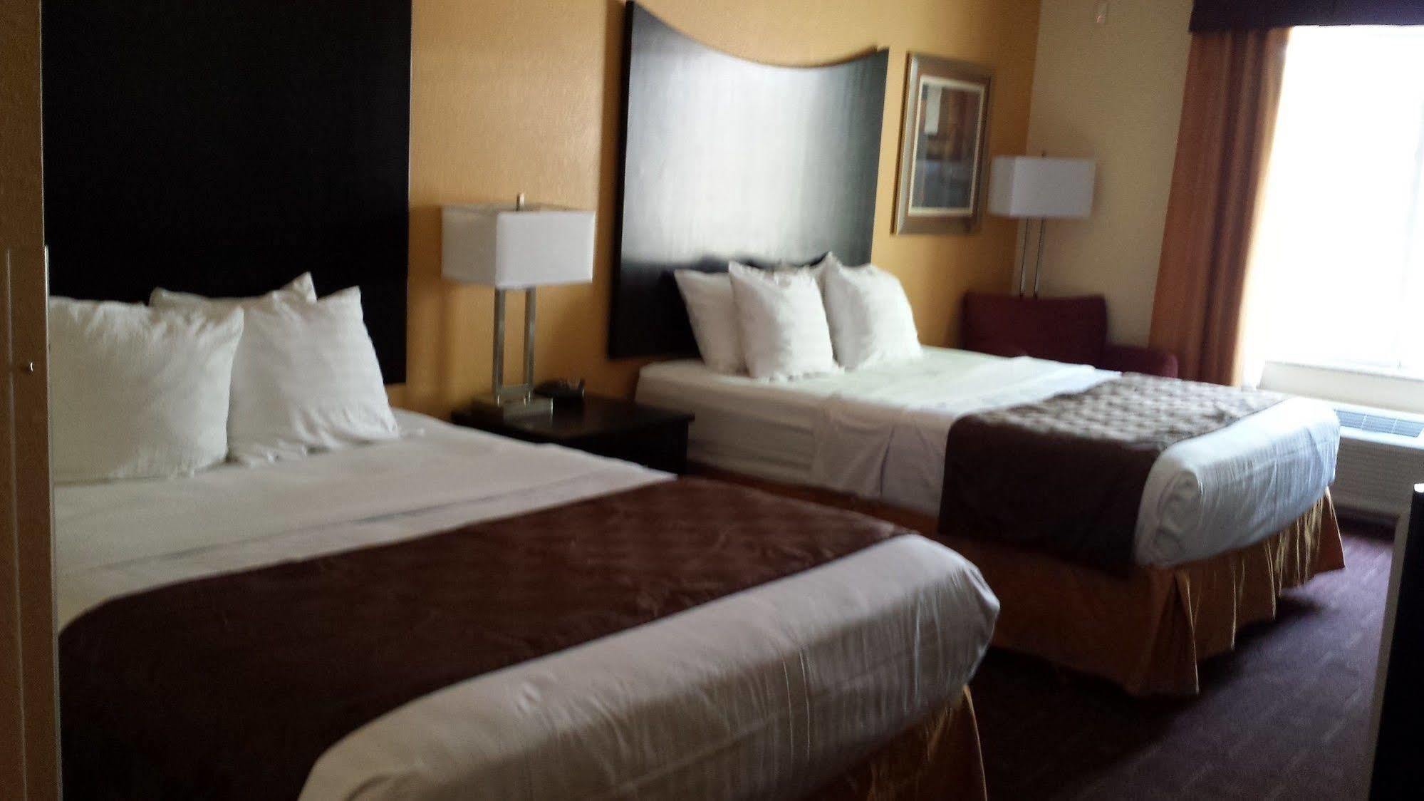 Paradise Inn & Suites Towanda Εξωτερικό φωτογραφία